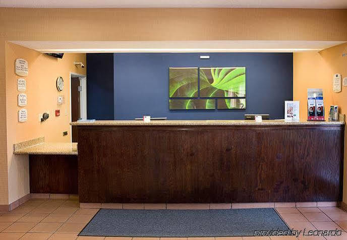 Fairfield Inn By Marriott Richmond New Paris Экстерьер фото